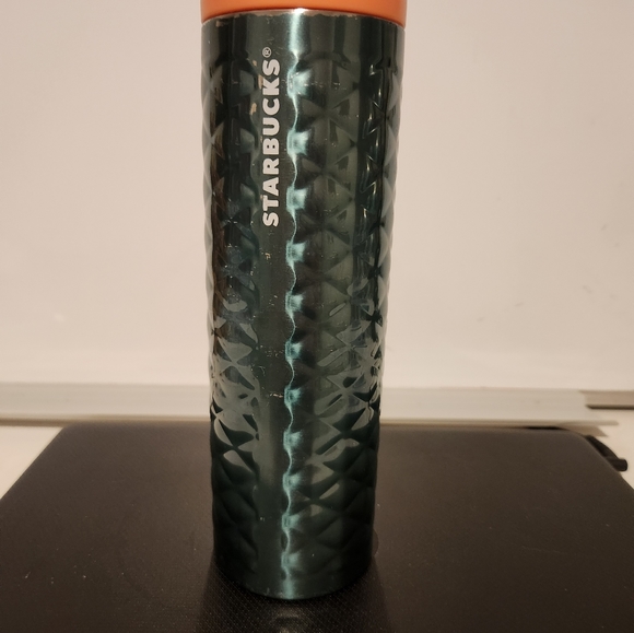 Starbucks 2012 dark green quilted tumbler. - Picture 1 of 5